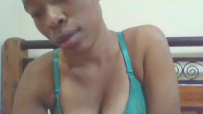 cutie_pie_hot live cam on Cam4