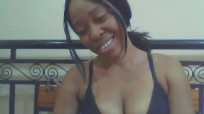 cutie_pie_hot live cam on Cam4