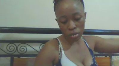 cutie_pie_hot live cam on Cam4