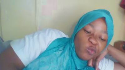cutie_pie_hot live cam on Cam4