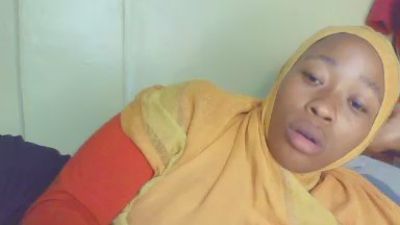 cutie_pie_hot live cam on Cam4