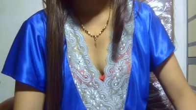 cutie_priya live cam on Cam4