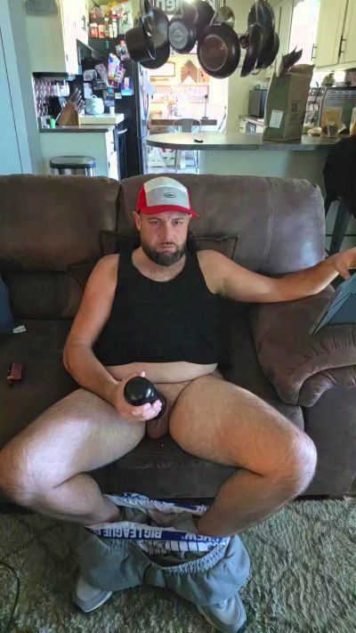 cuttdog2 live cam on Cam4