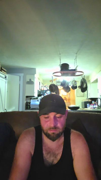 cuttdog2 live cam on Cam4