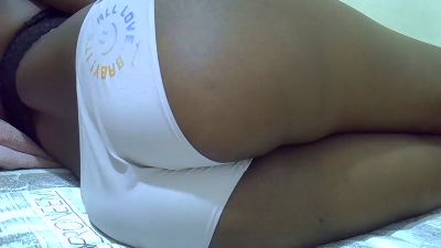 cuttey_adley30 live cam on Cam4