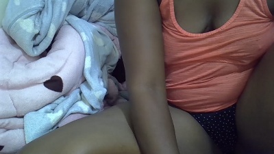 cuttey_adley30 live cam on Cam4