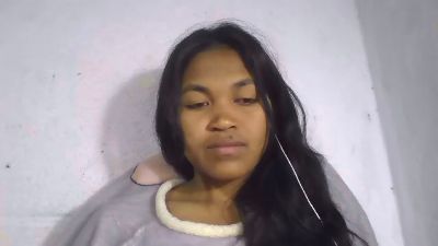 cynthia72 live cam on Cam4