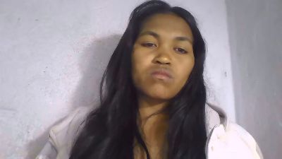 cynthia72 live cam on Cam4