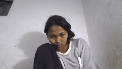 cynthia72 live cam on Cam4