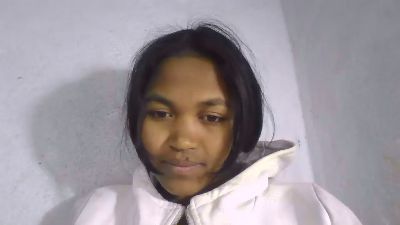 cynthia72 live cam on Cam4