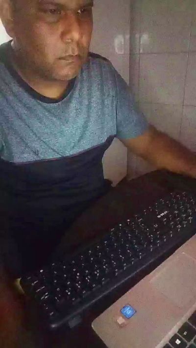 dadalboy1 live cam on Cam4
