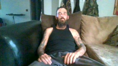 dadbod69420 live cam on Cam4
