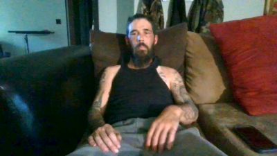 dadbod69420 live cam on Cam4