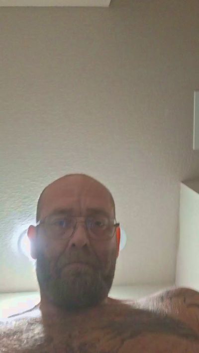 daddybabygirl06 live cam on Cam4