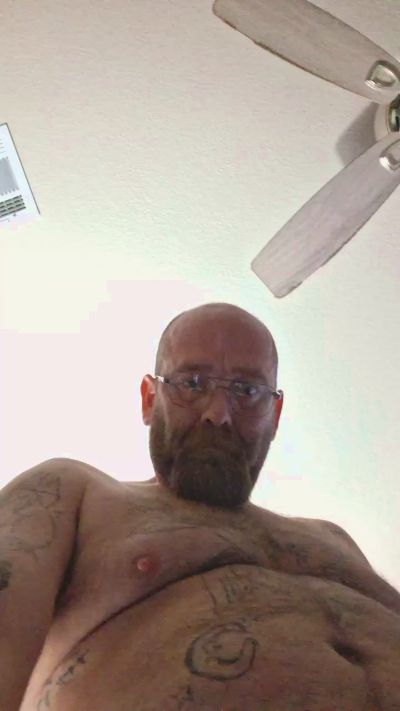 daddybabygirl06 live cam on Cam4