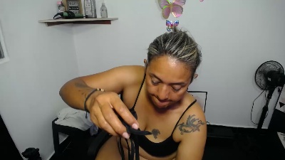 daleska_hot live cam on Cam4