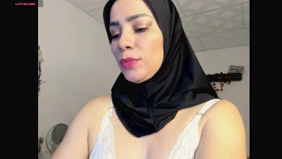 dalila_kemur live cam on Cam4