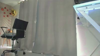 dalilasaenz1 live cam on Cam4