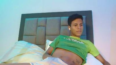 damian_delux live cam on Cam4