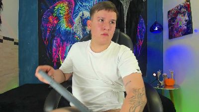 damian_miller7 live cam on Cam4