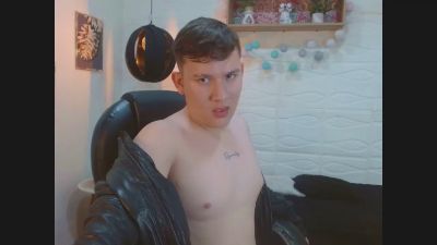 damian_miller7 live cam on Cam4