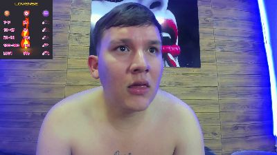 damian_miller7 live cam on Cam4