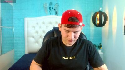 damian_miller7 live cam on Cam4