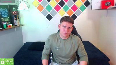 damian_miller7 live cam on Cam4