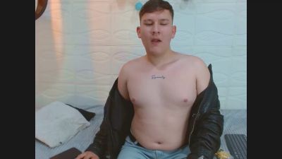 damian_miller7 live cam on Cam4