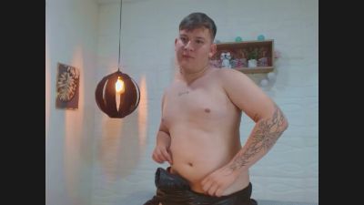 damian_miller7 live cam on Cam4