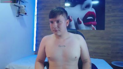 damian_miller7 live cam on Cam4