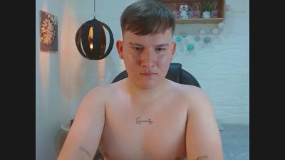 damian_miller7 live cam on Cam4