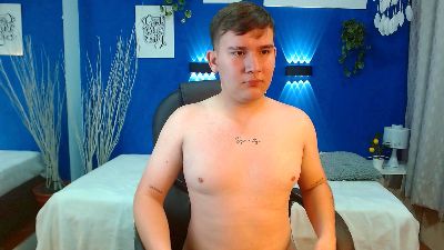 damian_miller7 live cam on Cam4