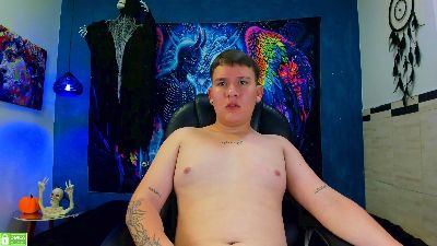 damian_miller7 live cam on Cam4
