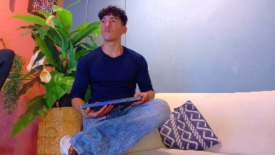 daniel_biig live cam on Cam4