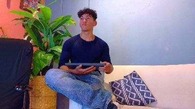 daniel_biig live cam on Cam4