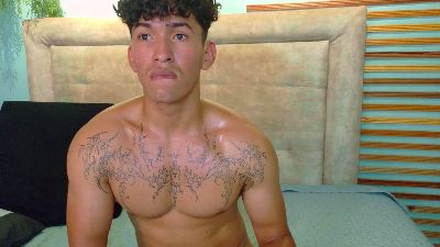 daniel_biig live cam on Cam4