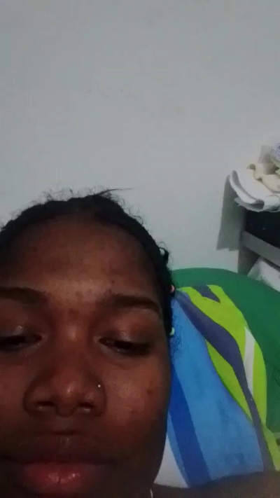 daniela604 live cam on Cam4