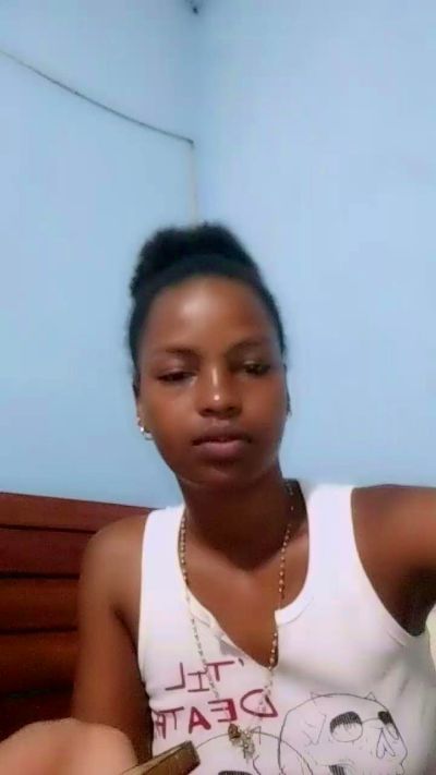daniela620 live cam on Cam4