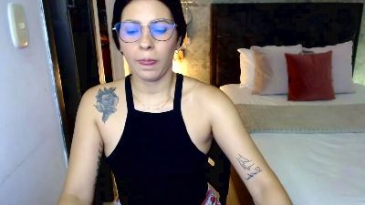 daniela_castroo live cam on Cam4