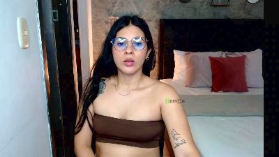 daniela_castroo live cam on Cam4