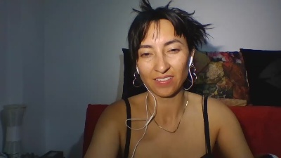 daniela_mis live cam on Cam4
