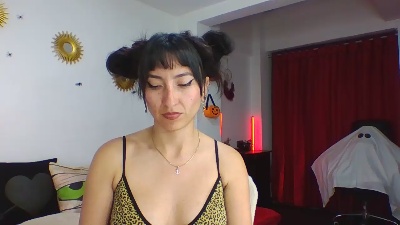 daniela_mis live cam on Cam4