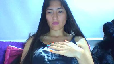 daniela_mis live cam on Cam4