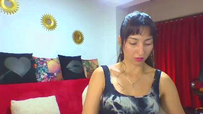 daniela_mis live cam on Cam4