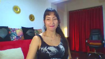 daniela_mis live cam on Cam4