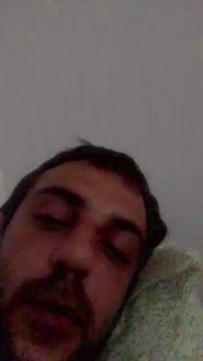 daniele931 live cam on Cam4
