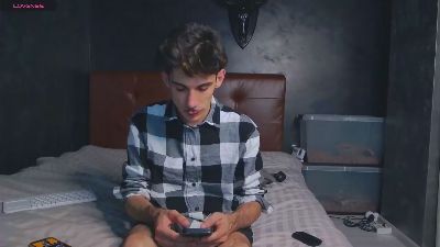 danielhotttie live cam on Cam4