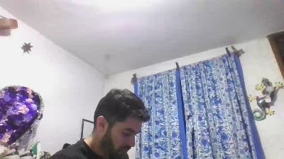 danielsleo live cam on Cam4