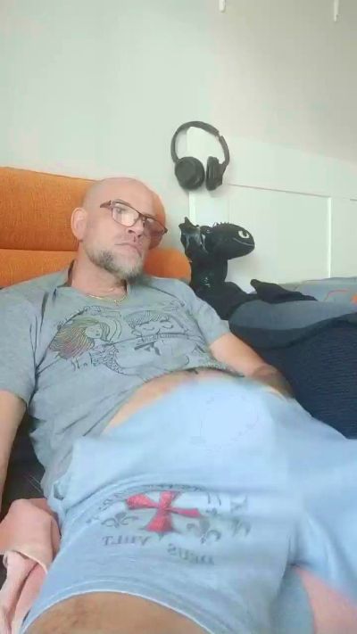 danipirrakas live cam on Cam4